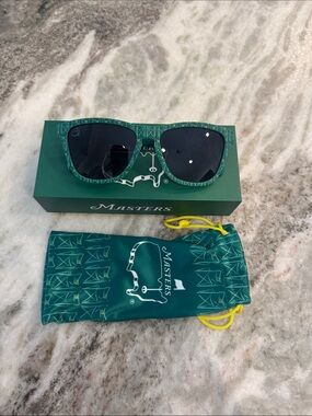 Masters Green Sunglasses Pouch with Yellow Drawstring